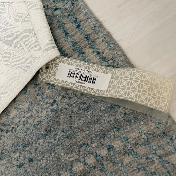 NWT Devon Windsor Julian one piece - Picture 4 of 6